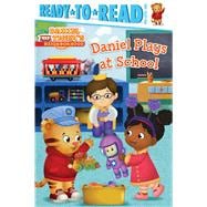 Daniel Plays at School 9781481461023
